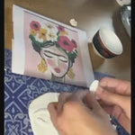 Charger et lire la vidéo dans la visionneuse de la Galerie, Frida kahlo-Tableau sculpture-Sculpté et peint à la main
